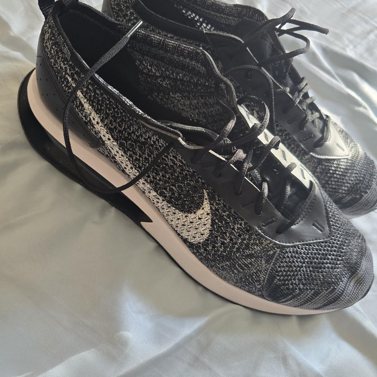 nike flyknit racer size 11