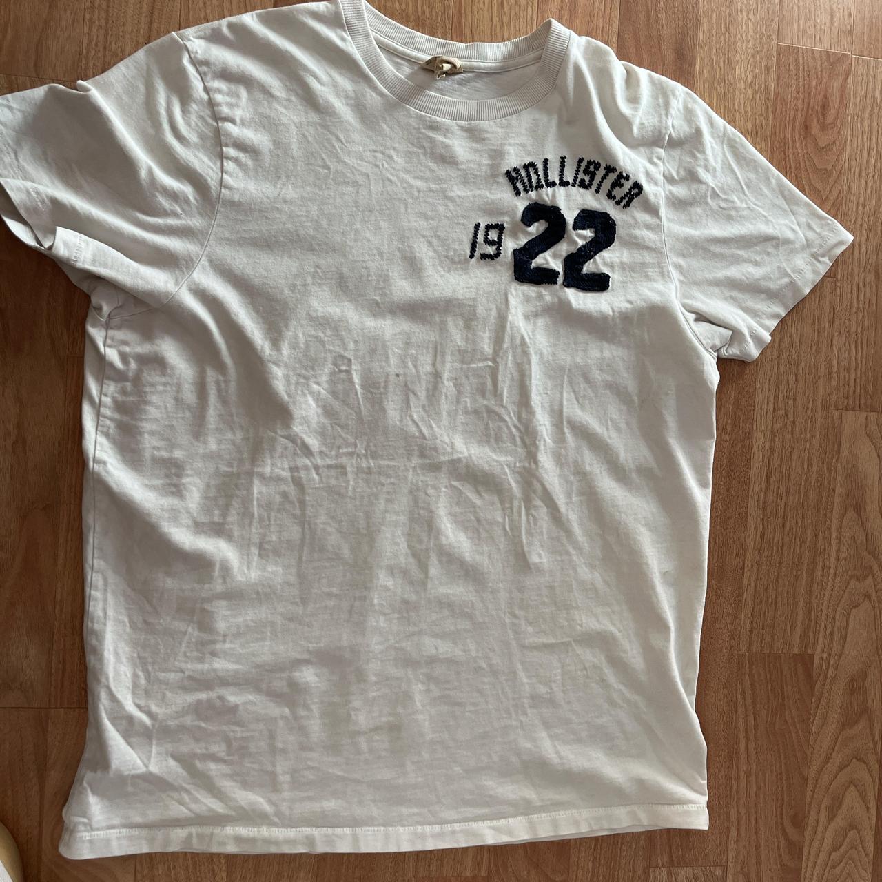 Hollister 1922 T shirt Depop