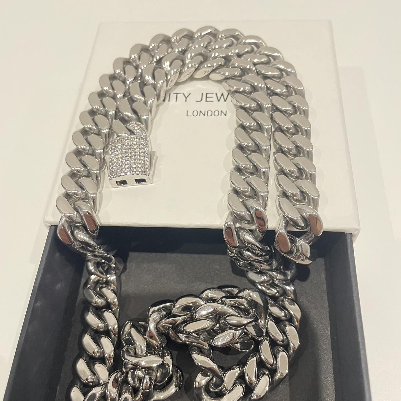 item listed by icedoutlondon
