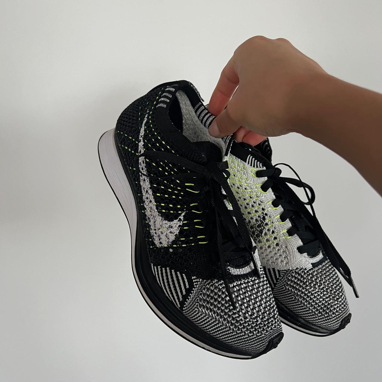 Flyknit racer womens uk best sale