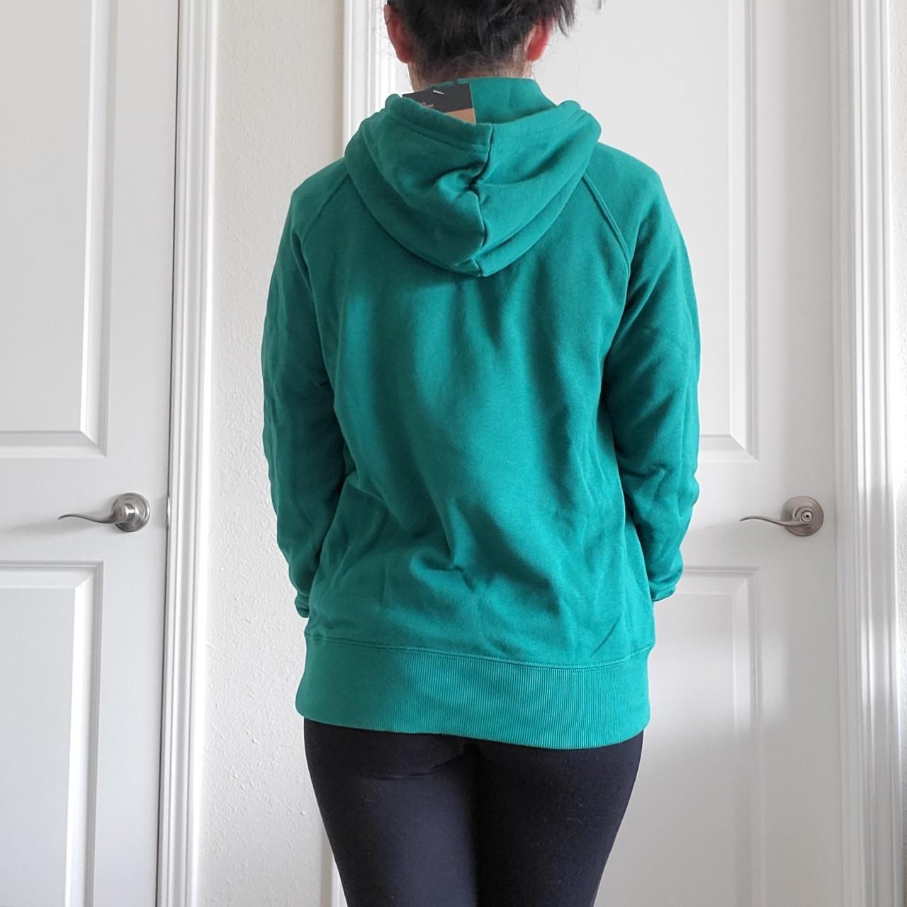 The North Face Women's Green Hoodie (3)