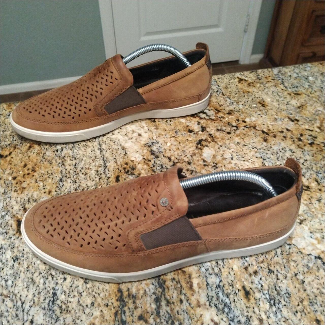 ECCO Collin 2.0 Leather Perforated Slip On Casual. Depop