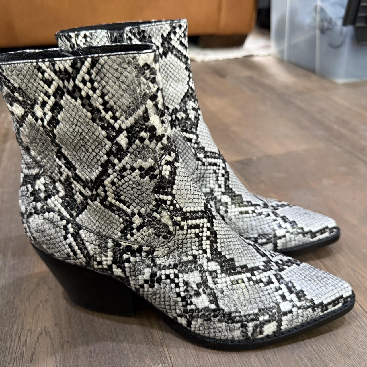 Jeffrey Campbell 6.5 snakeskin boots. western. Depop