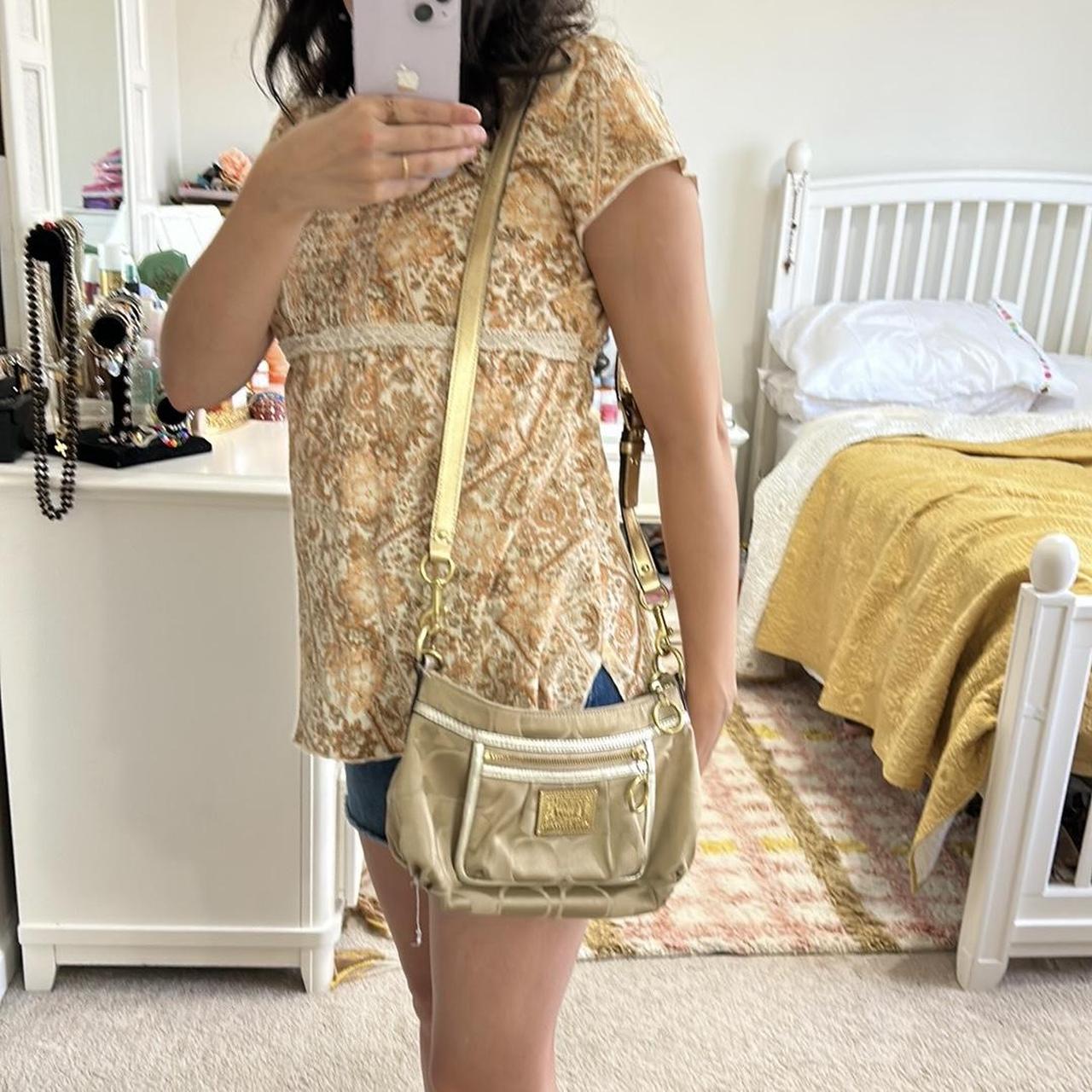 I found this Coach Poppy bag (2010ish) while cleaning out my closet :  r/handbags
