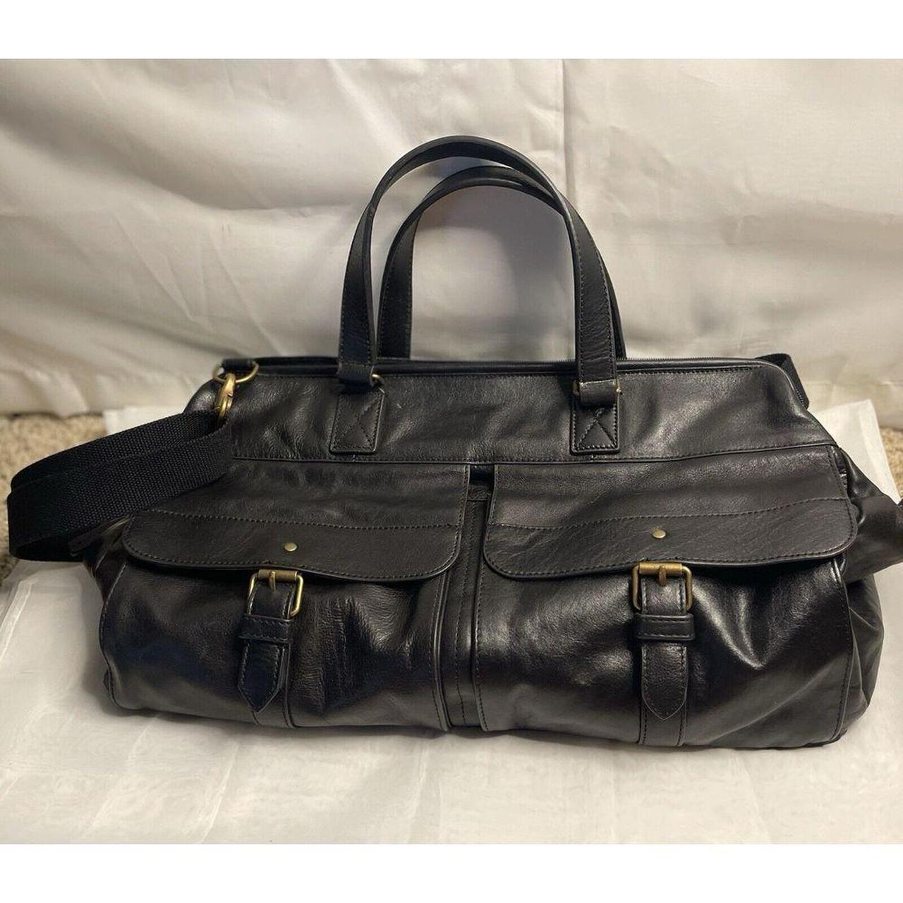 Fossil Miles Duffle Bag preowned This leather. Depop