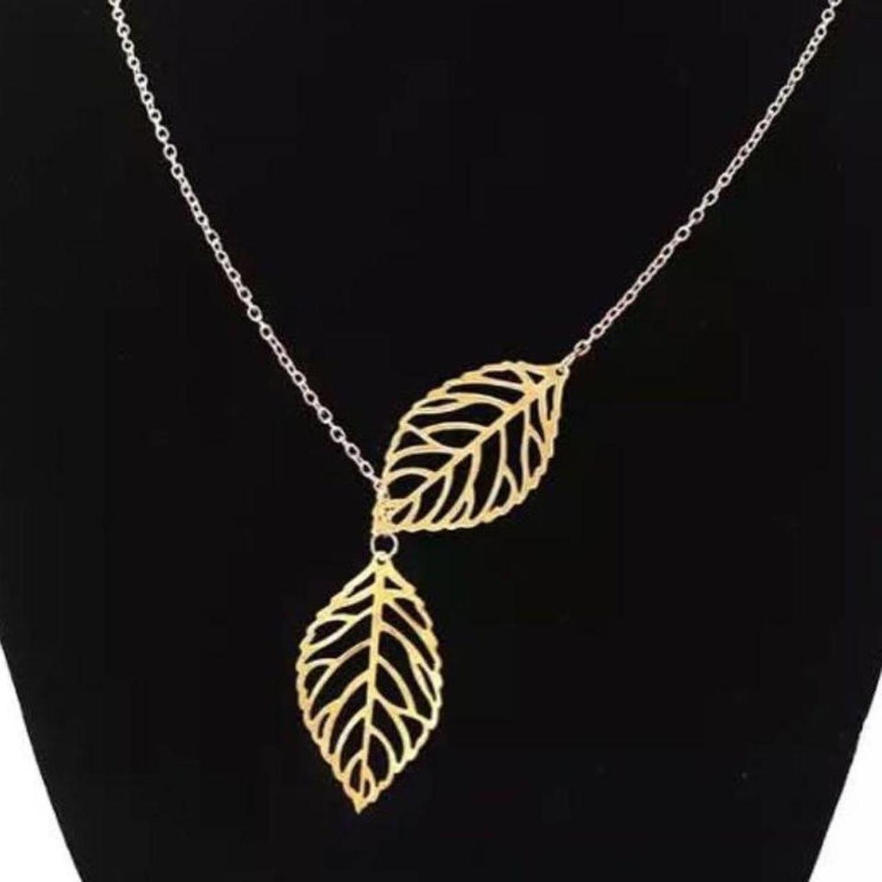 item listed by jewelryclotheshut