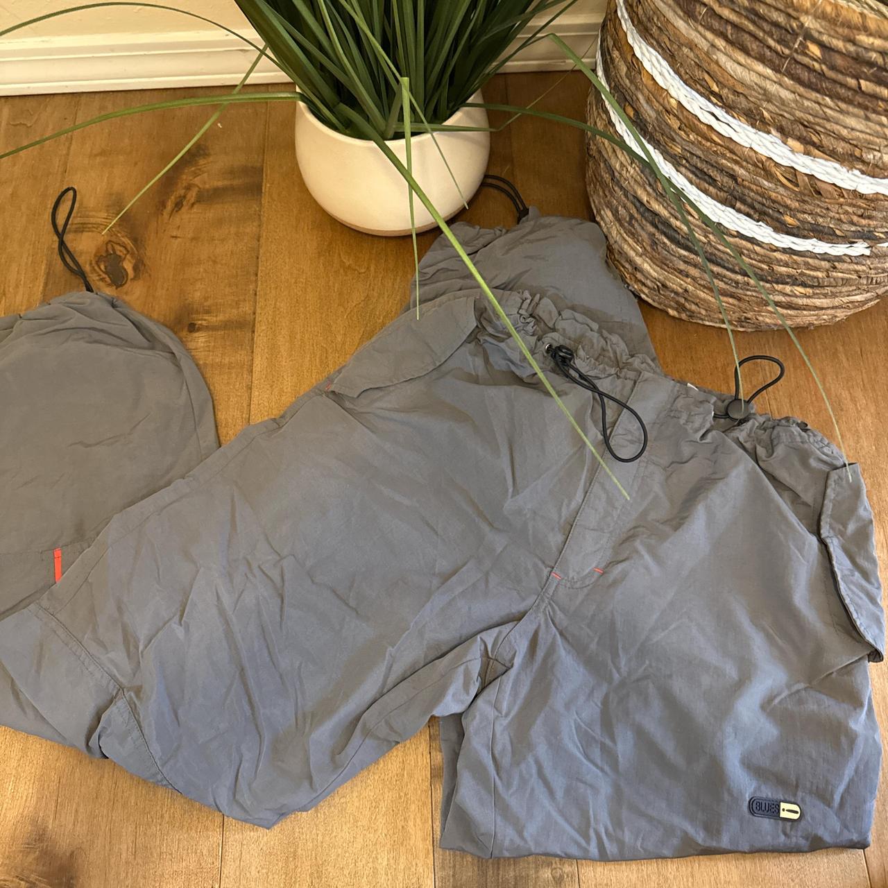 item listed by ajbeethrifty