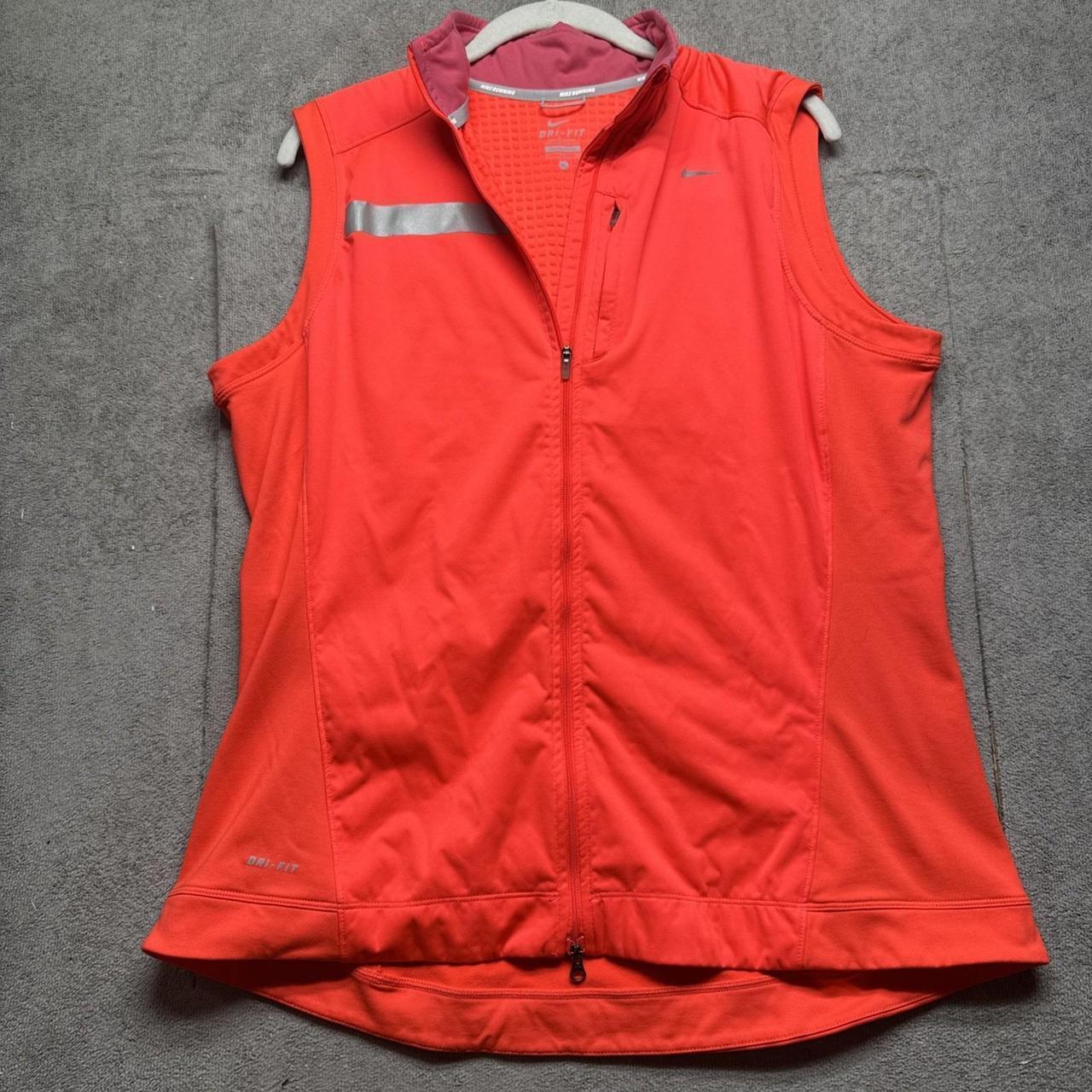red nike gilet