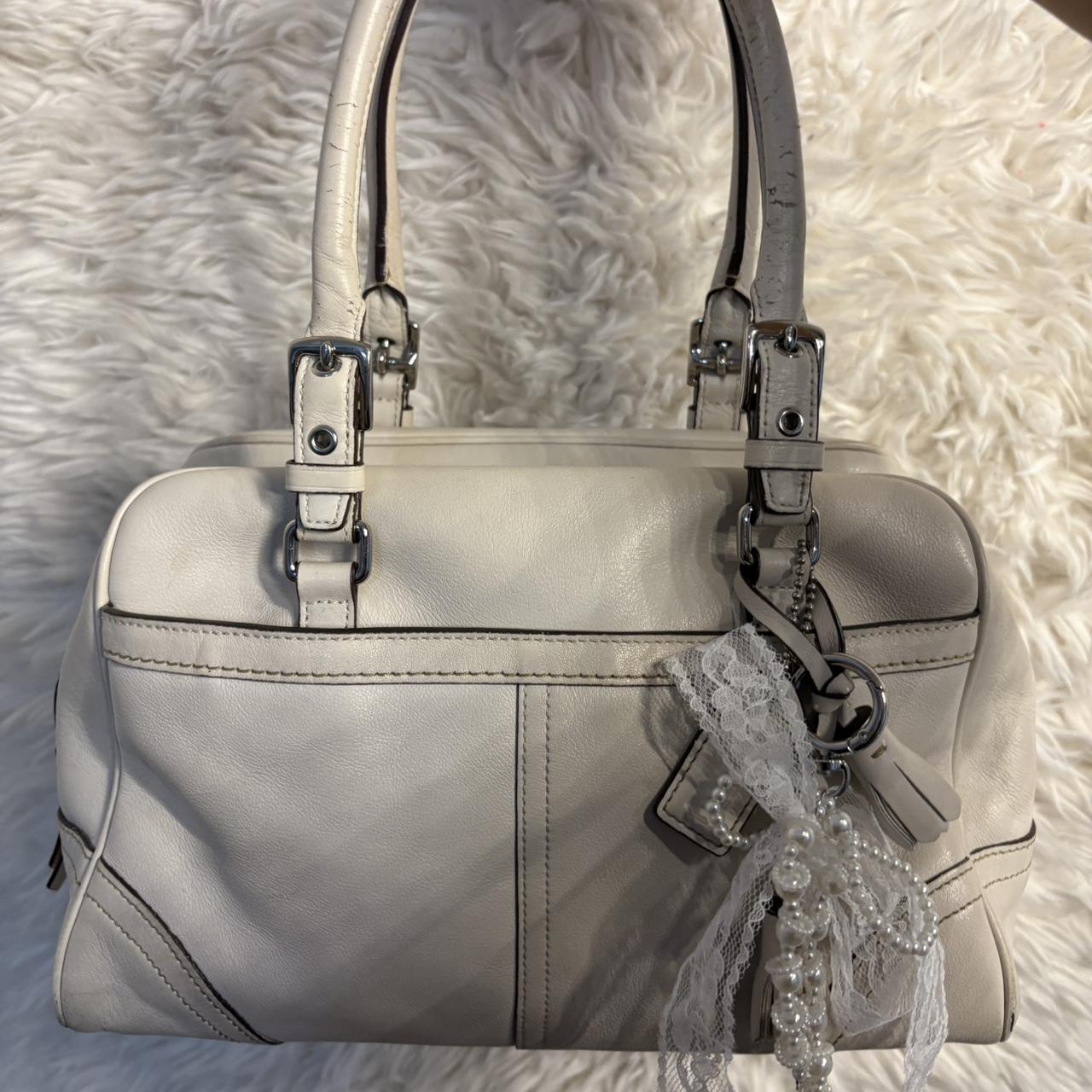 item listed by buyfromlana