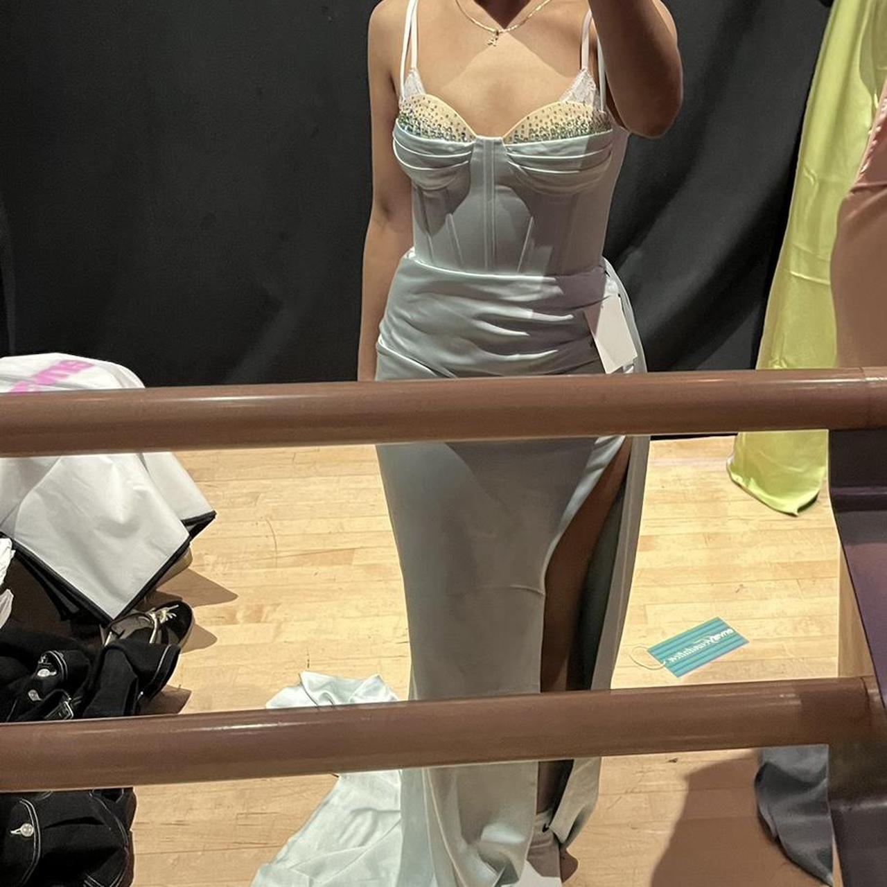 item listed by angelinexoxoxo