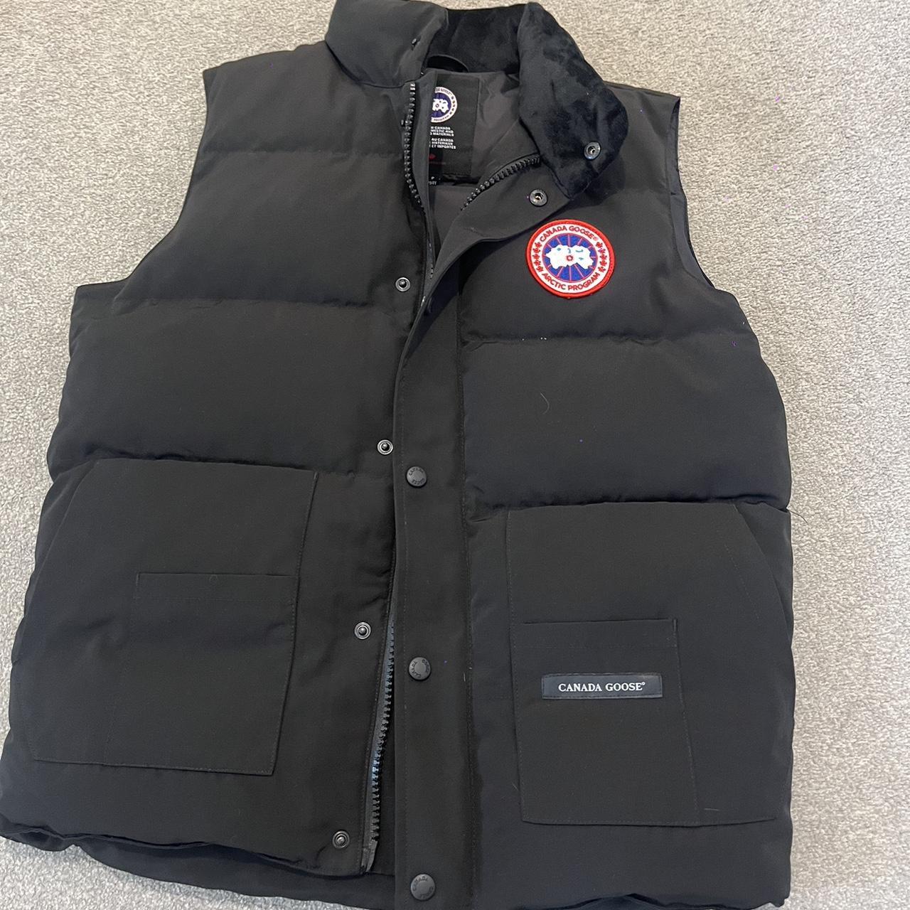 Canada goose body warmer small mans fully authentic Depop