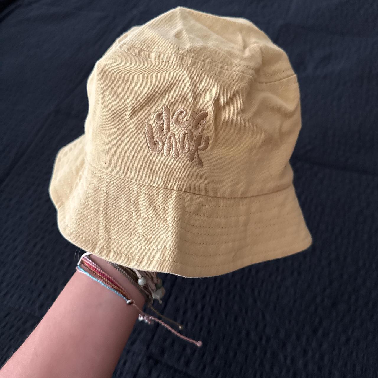 item listed by cutiejackiescloset