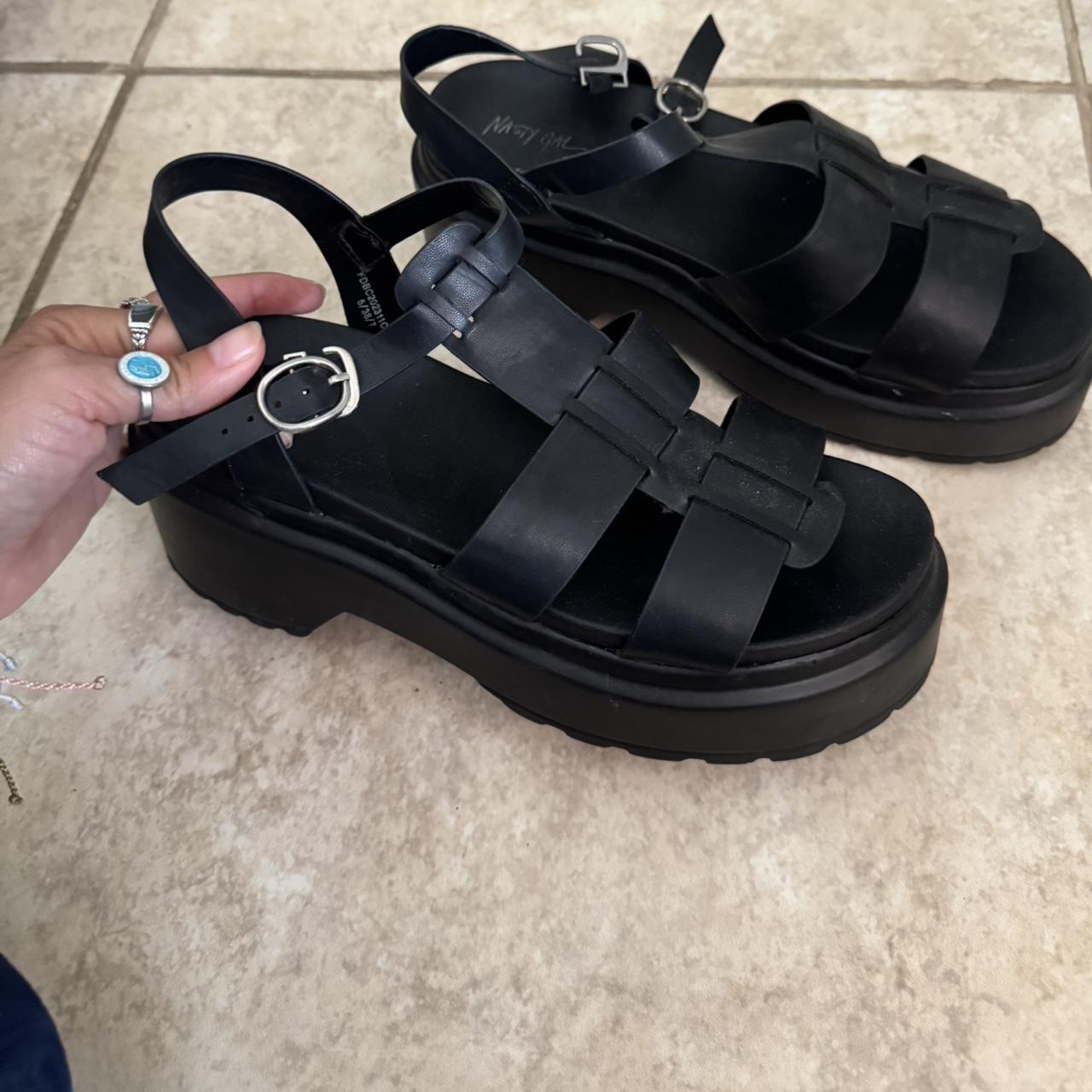 item listed by cutiejackiescloset