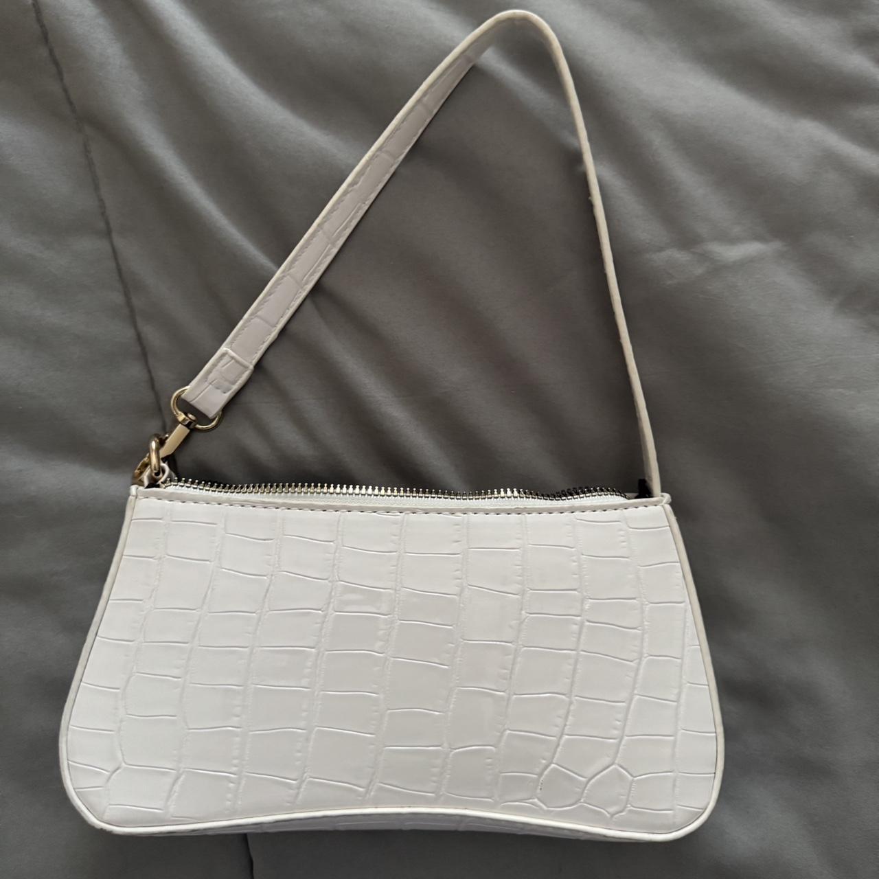 item listed by cutiejackiescloset