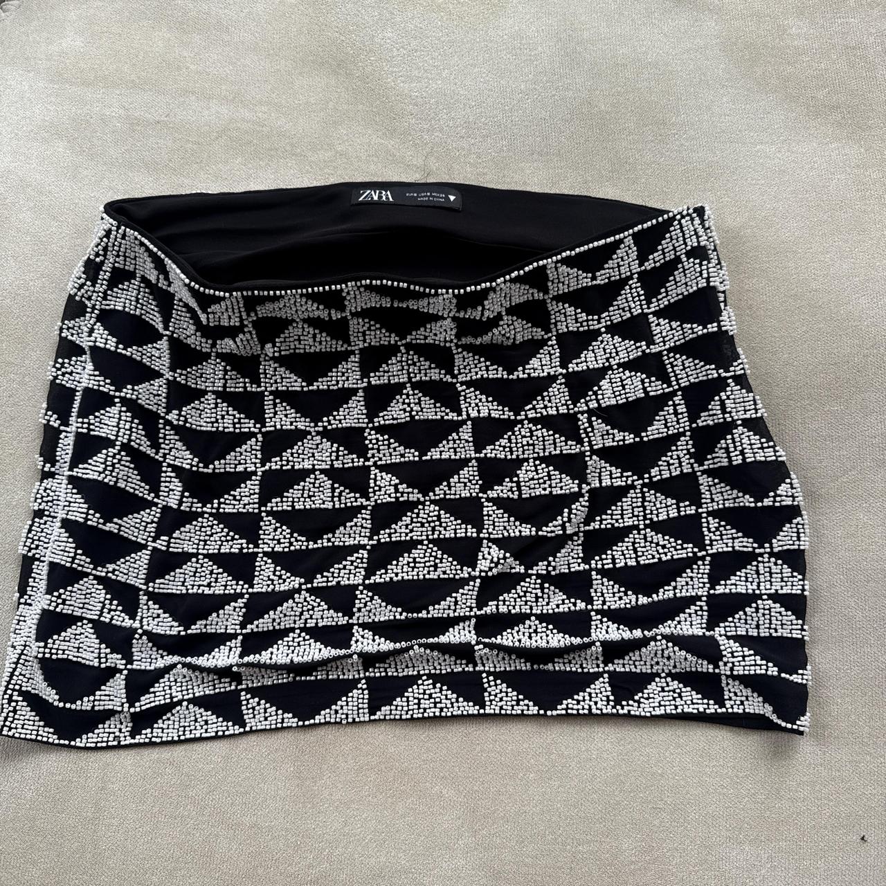 item listed by jazmynmoni