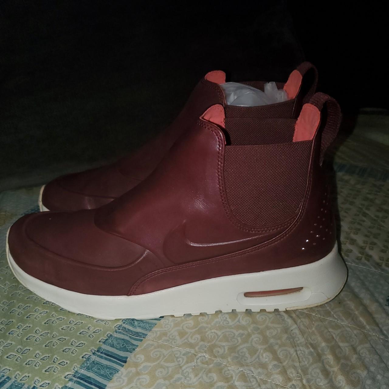 Size 9 W Nike Air Max Thea Mid Night Maroon