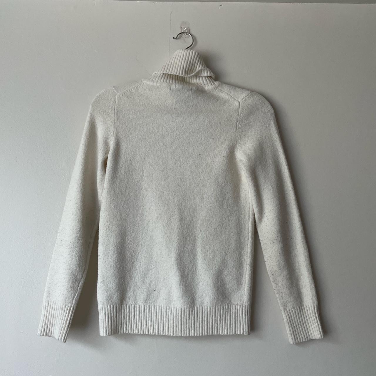 super warm and soft white gap turtleneck sweater.... - Depop