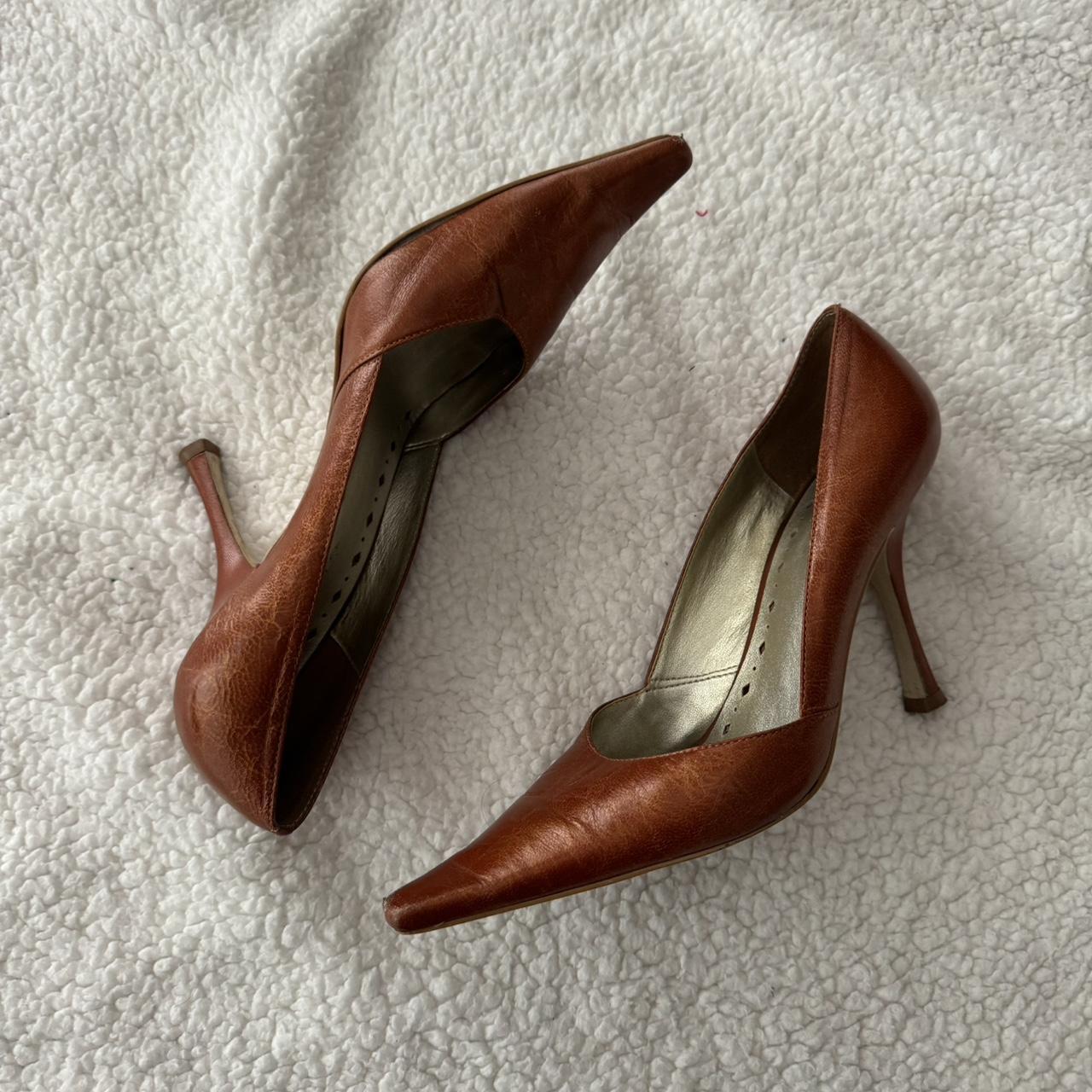 Brown BCBG Girls Pointed Toe Heels, Good