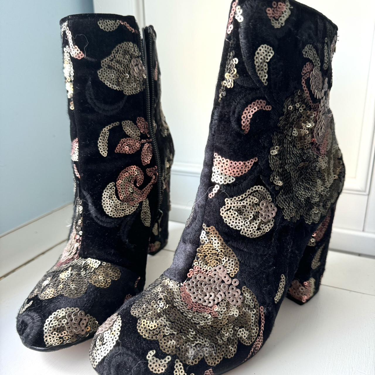 Aldo floral boots hotsell