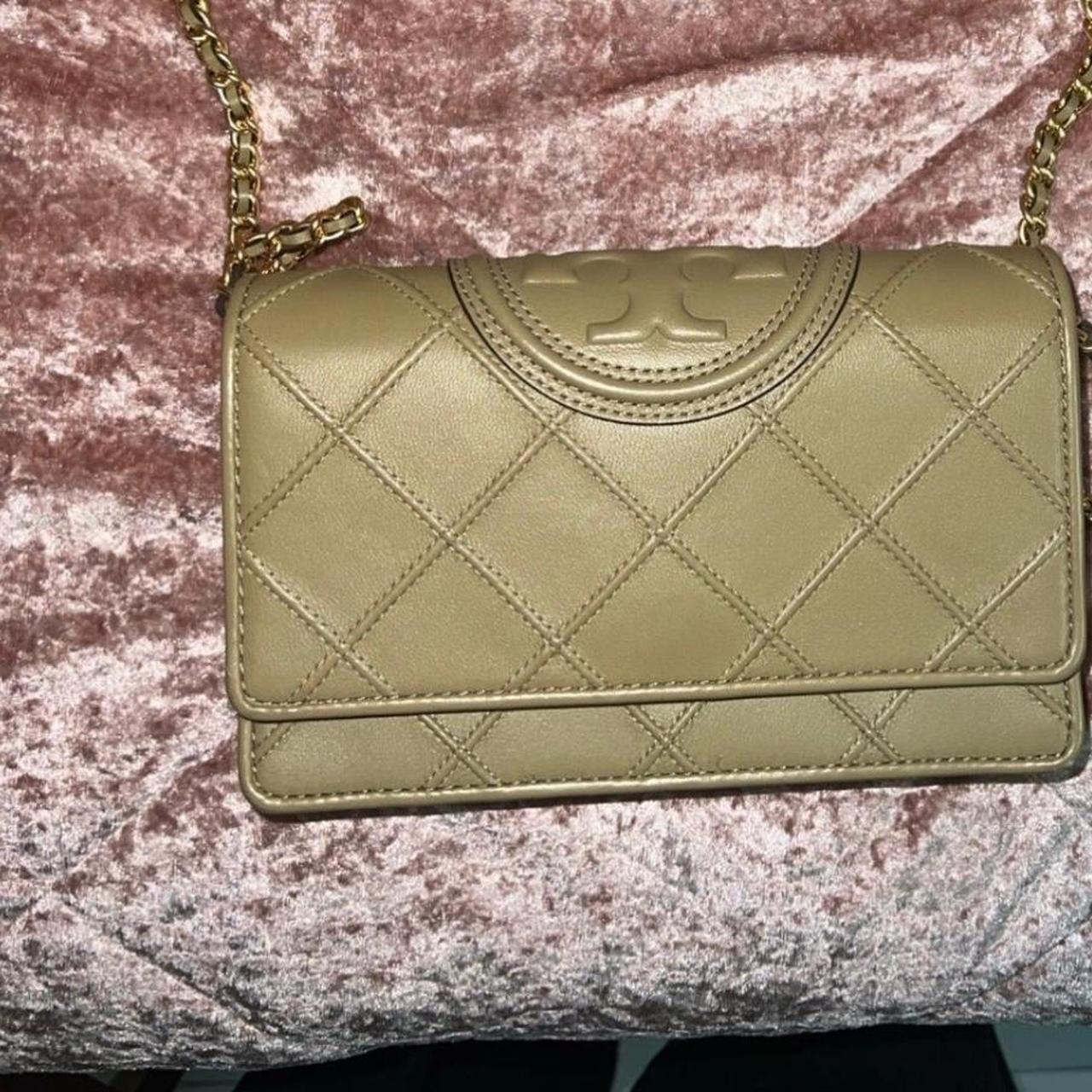 Tory Burch Fleming Soft Chain Wallet Used | Depop