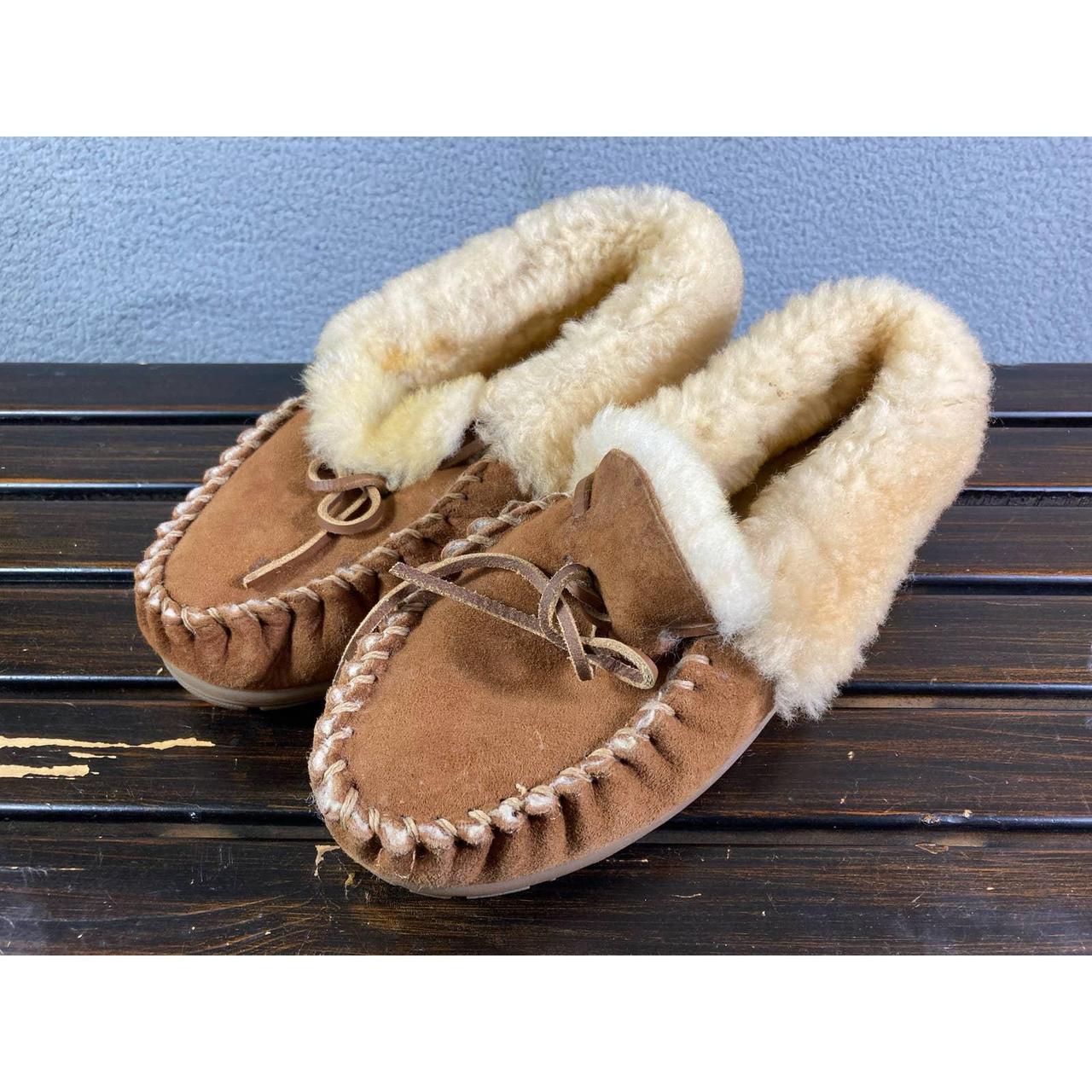 L.L. Bean Sherpa Lined Shoes Brown Womens Size 9... - Depop