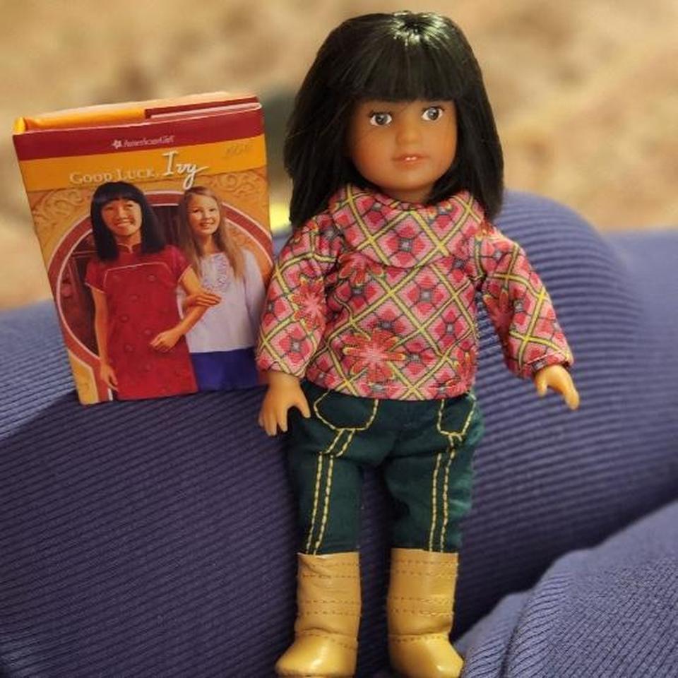 American girl shops doll ivys accessories