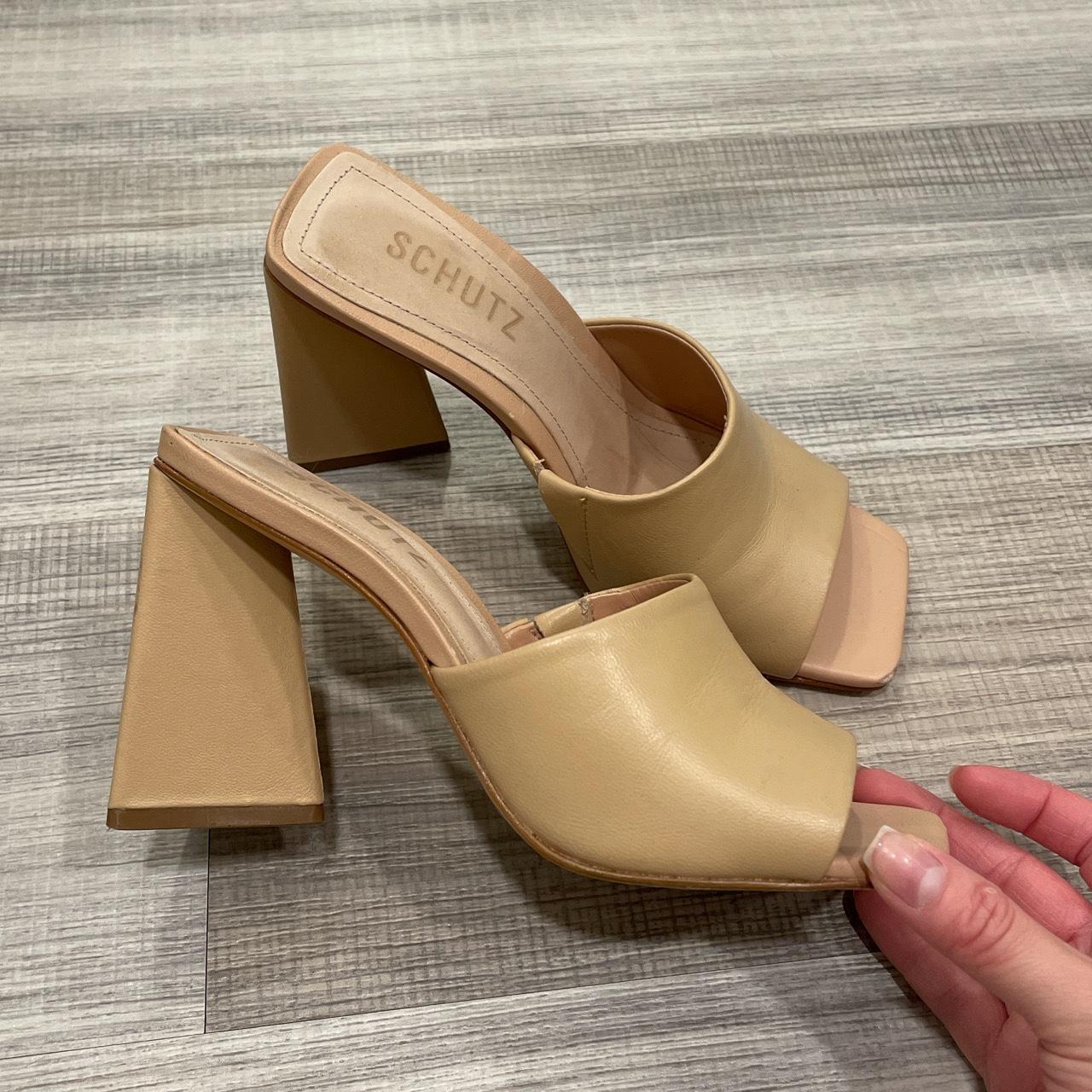 Cream sandals hot sale small heel