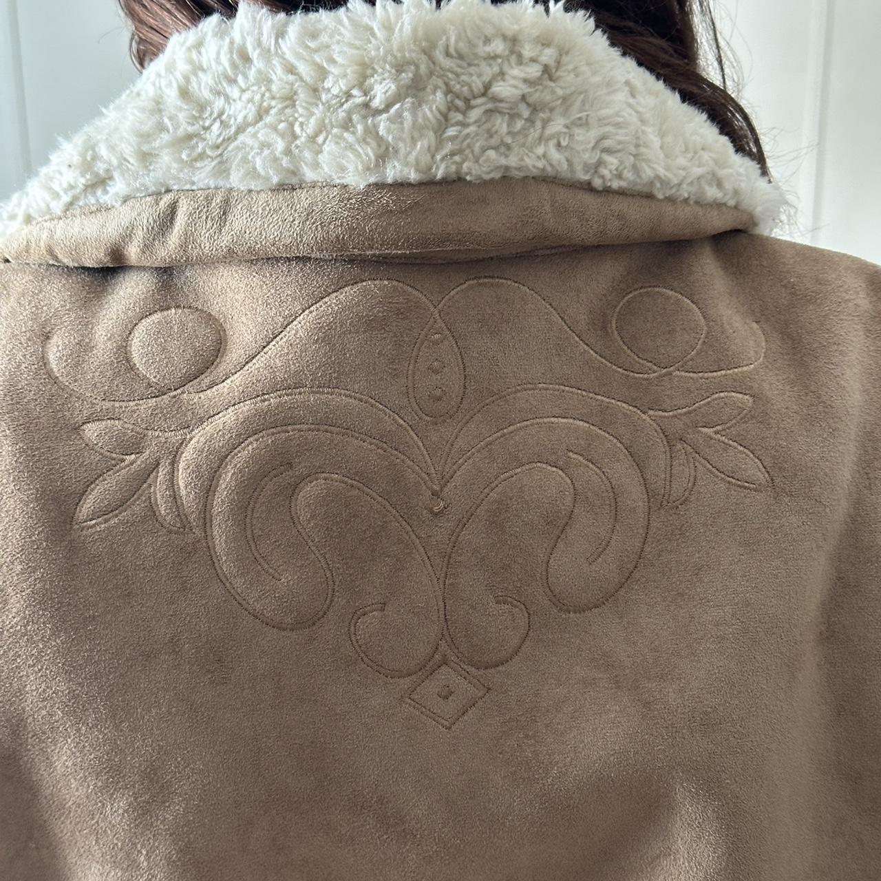 Tan and cream faux fur zip-up jacket #fauxfurjacket... - Depop