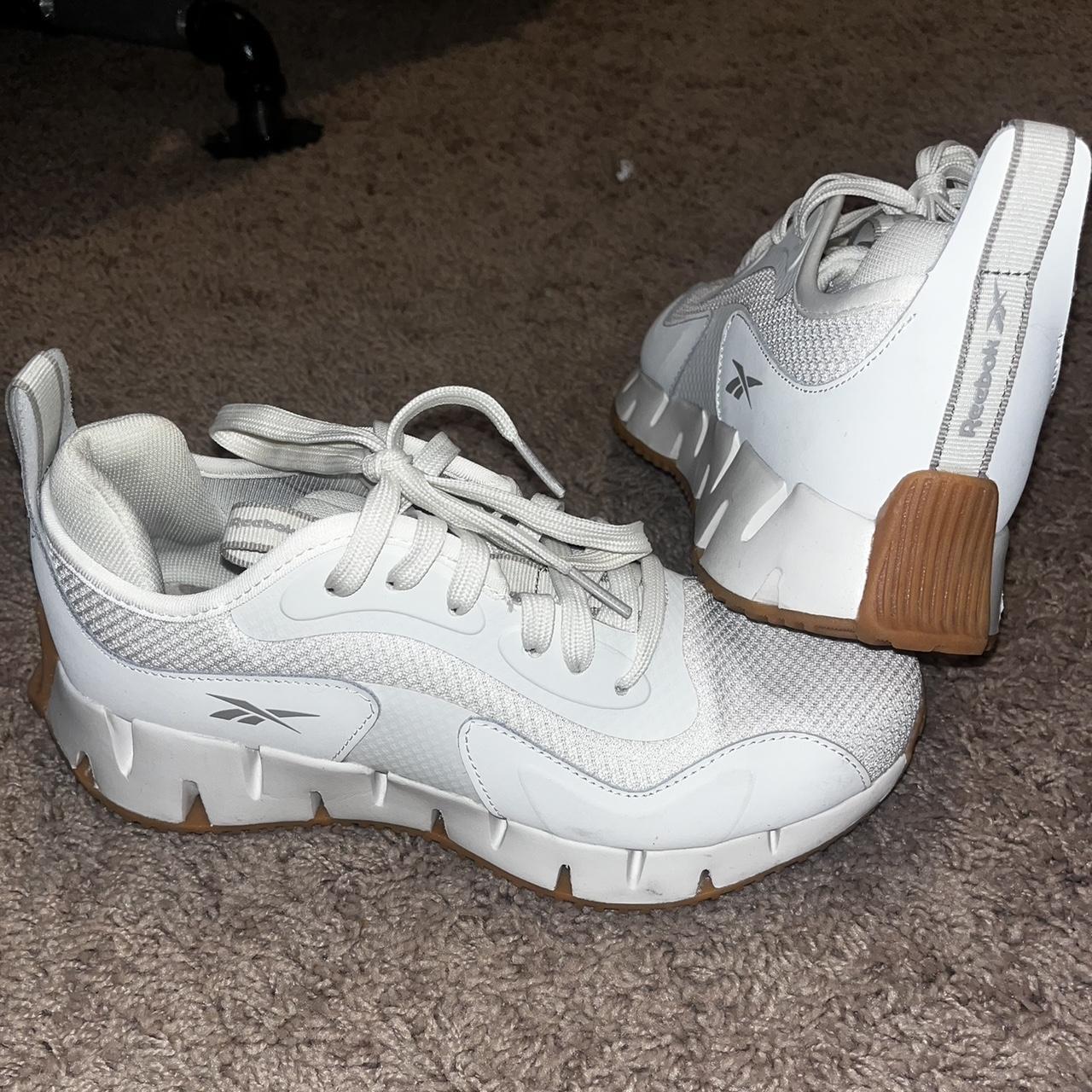 White Reebok Tennis Shoes Comfort Footbed 8.5 Worn | Depop
