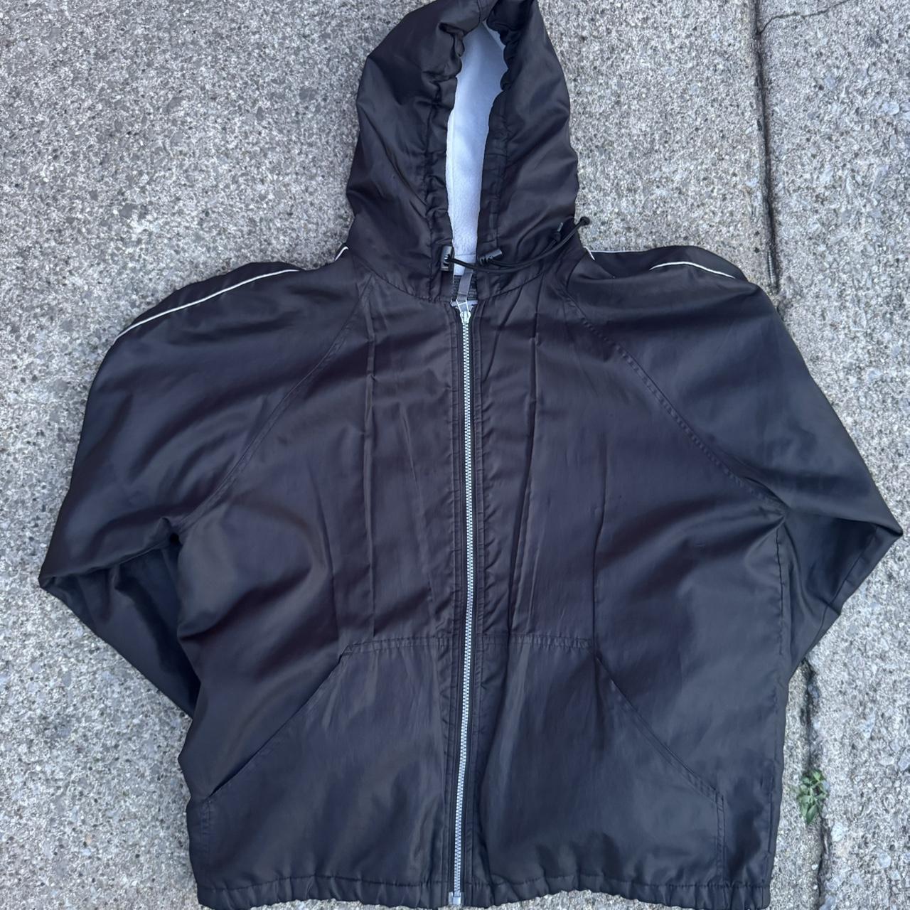 item listed by egthreads1