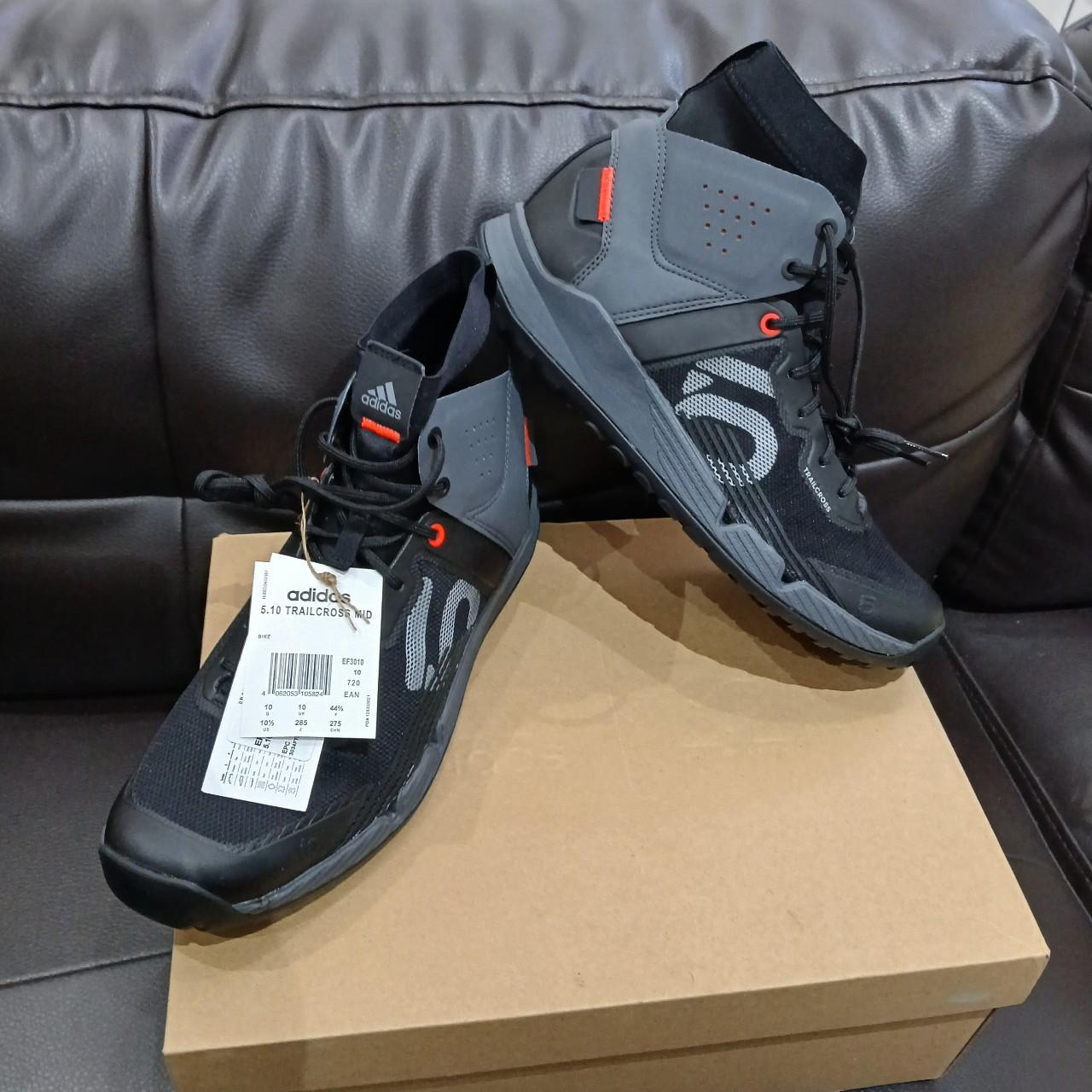 item listed by ariginalh
