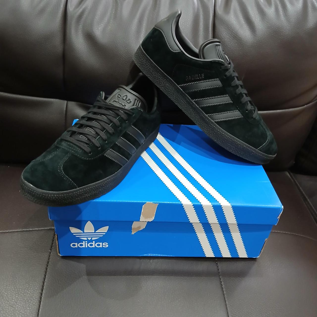 item listed by ariginalh
