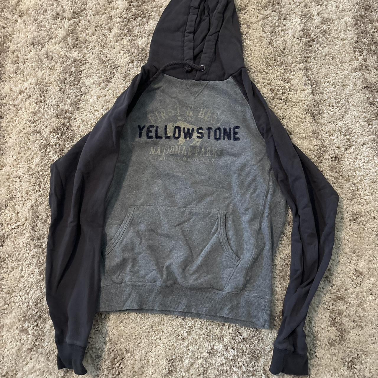 item listed by ashleyescloset