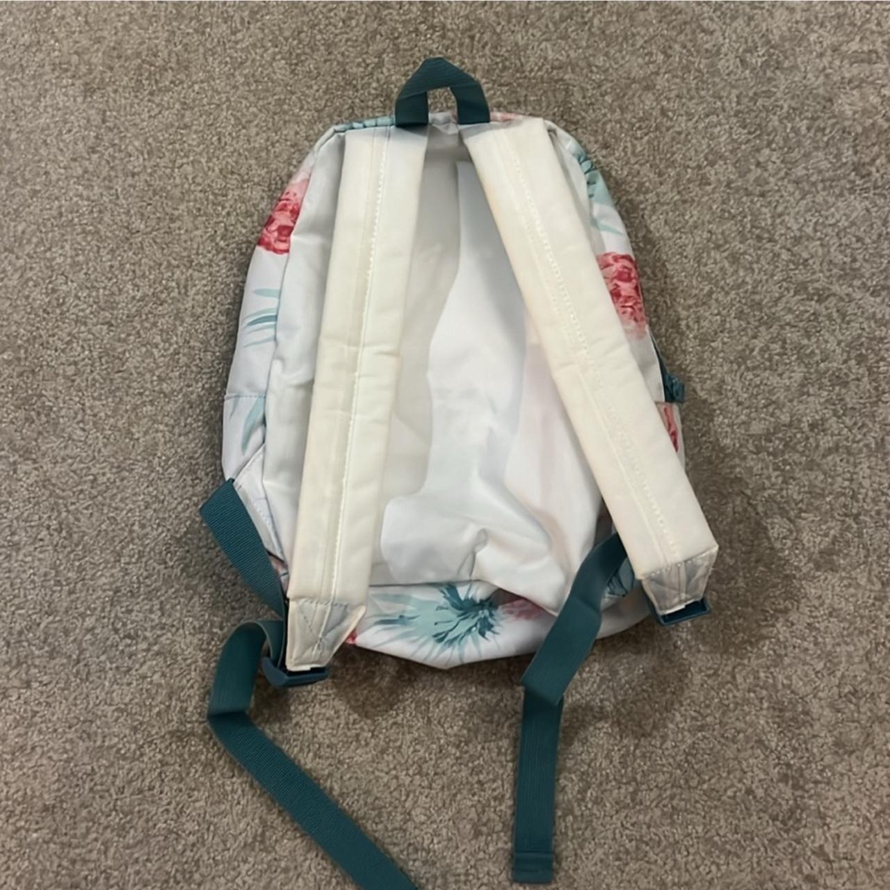 Roxy Pineapple Backpack ROXY White with teal. Depop