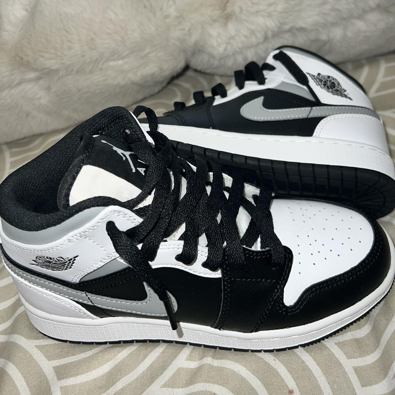 Shops jordan 1 mid gris fumé