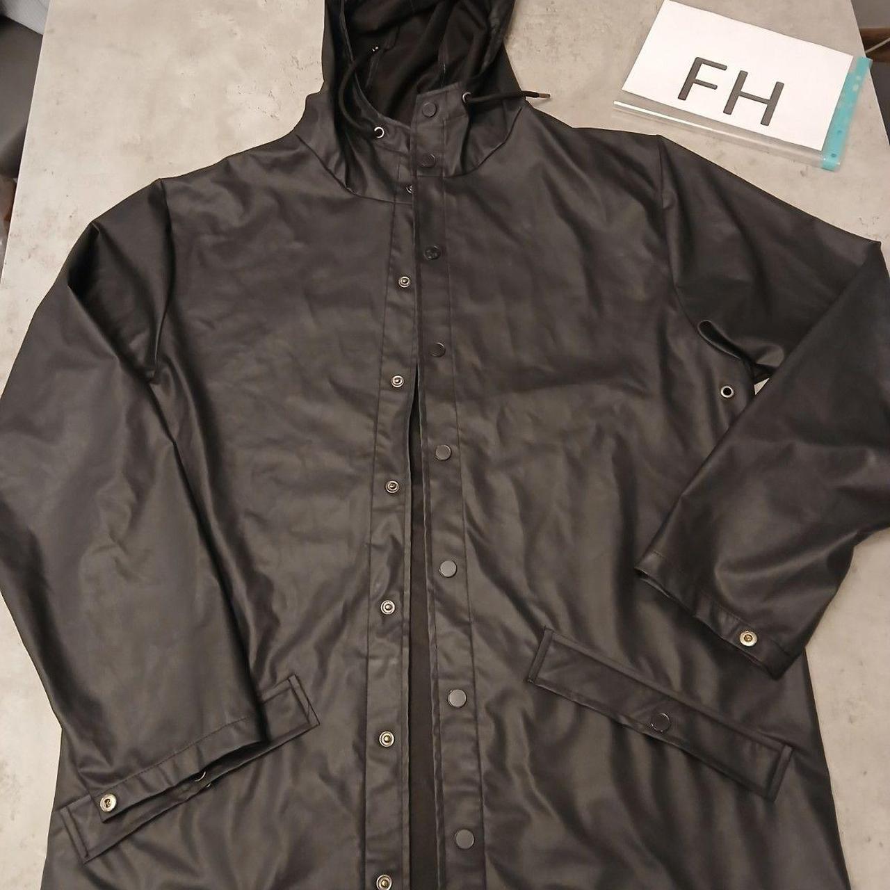 item listed by lukosiuxx