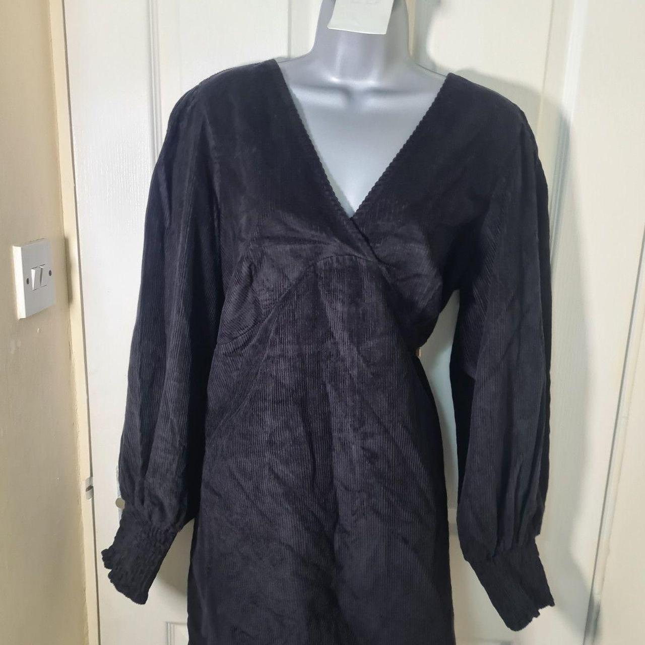 item listed by lukosiuxx
