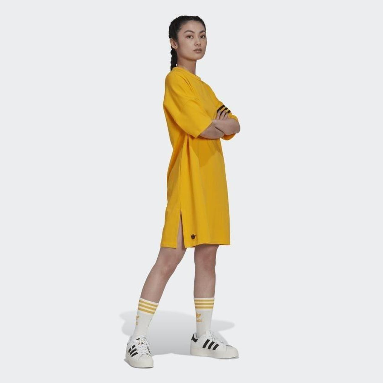 ☆Adidas☆Originals  Club Tight Dress Yellow Váy adidas Island Club Tight Dress - Multicolor IU0646