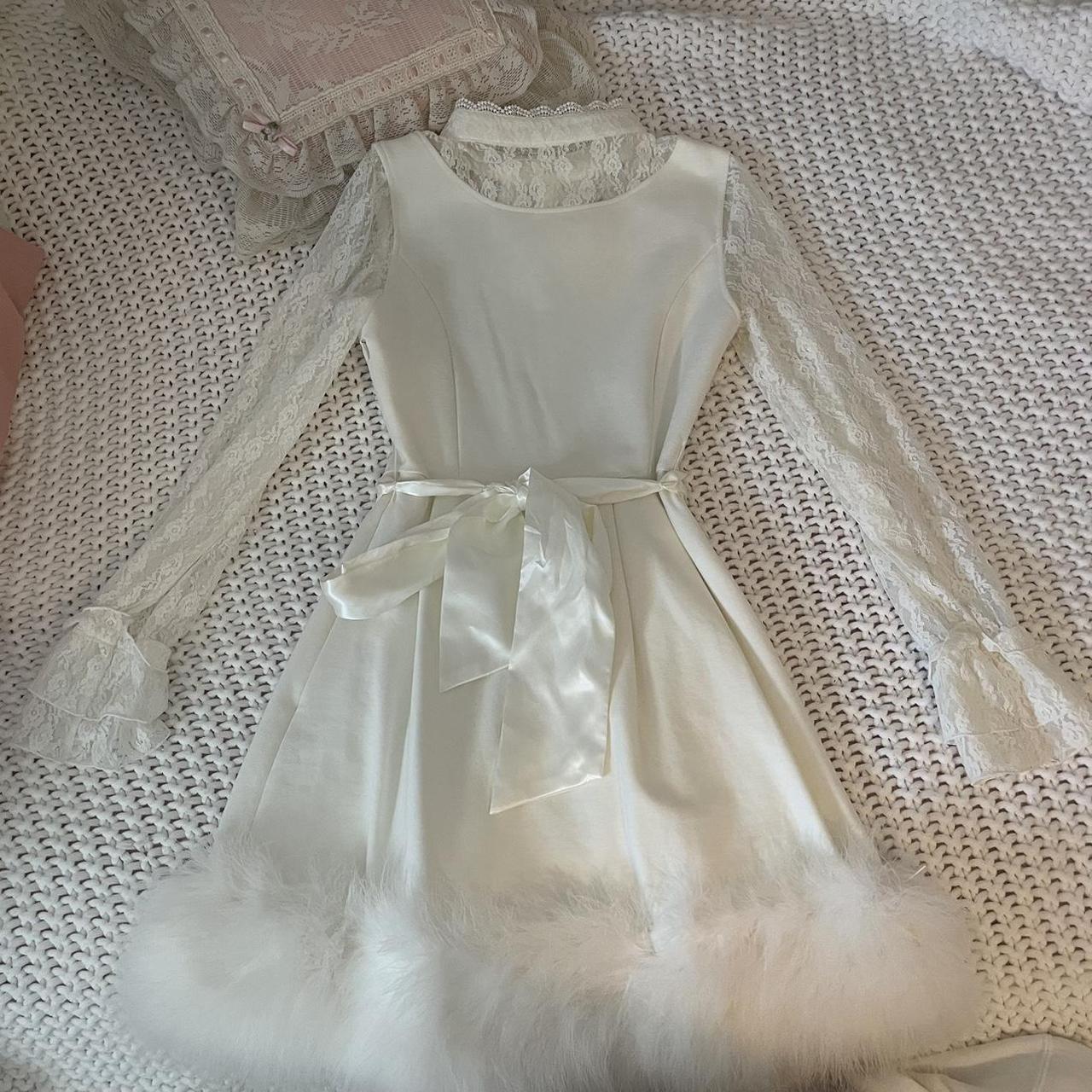 Japanese Emiria Wiz White Fluffy Faux Fur Lace... - Depop