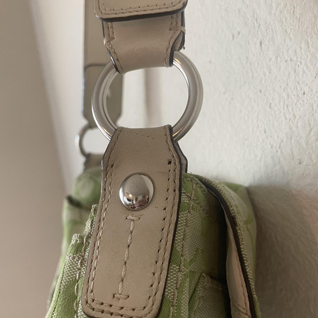 緑coach vintage handbag y2karchive 00s 2007 Coach Vintage Y2K Lime Green Signature Soho | Depop