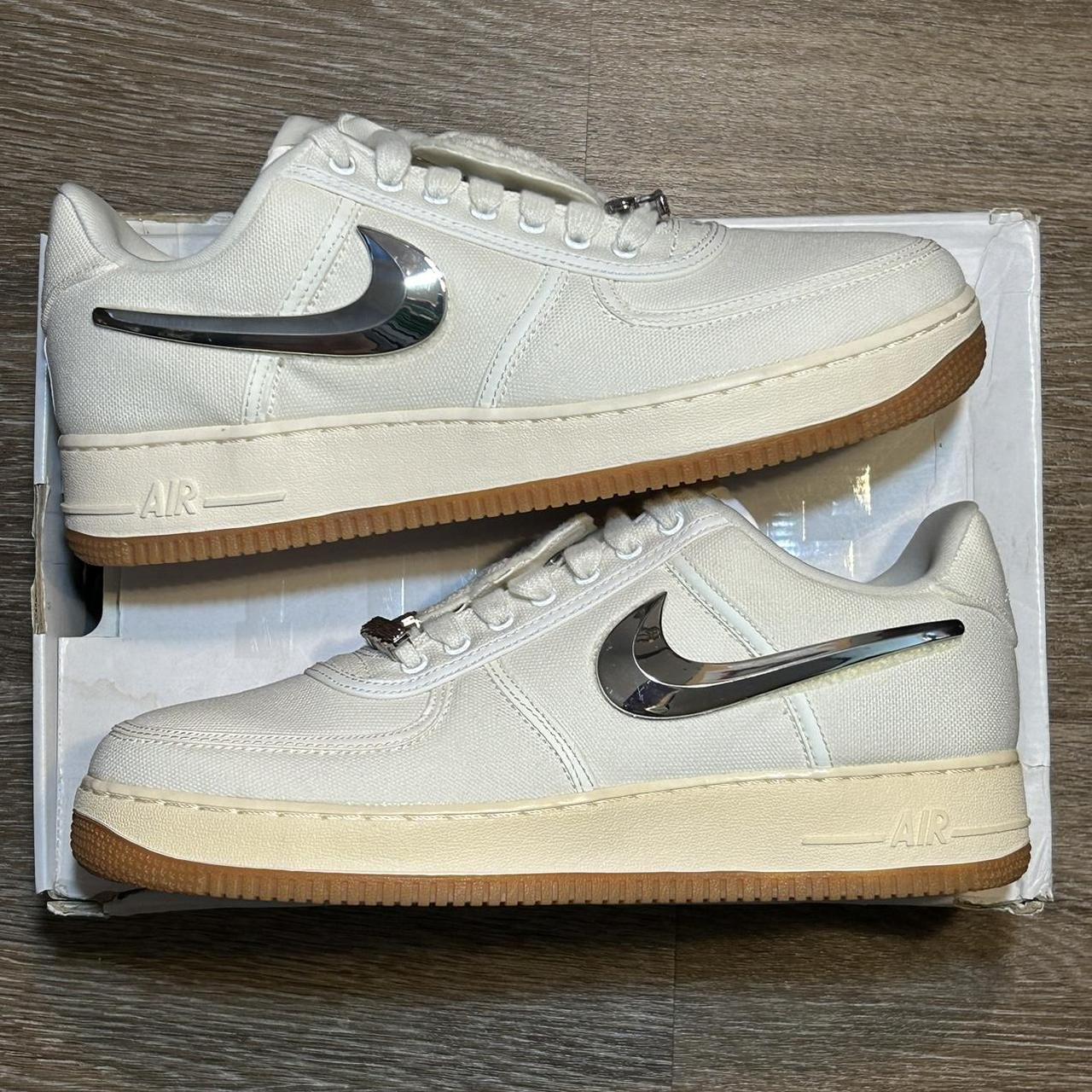 Travis Scott popular x Air Force 1 “Sail”