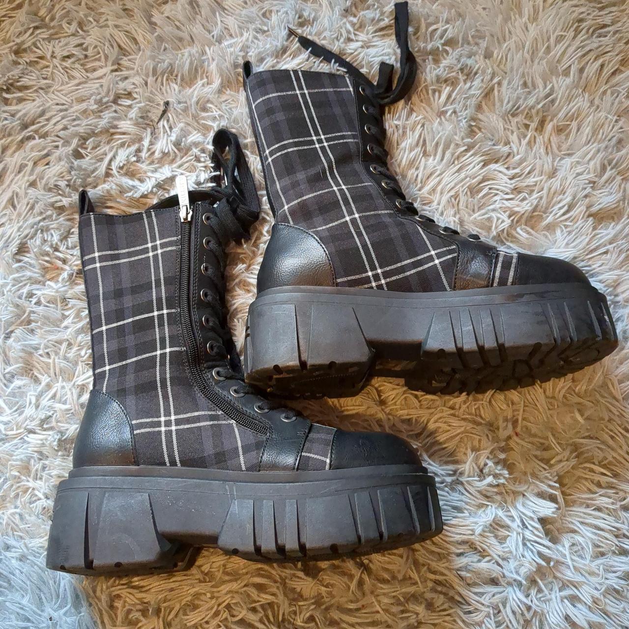 Demonia hotsell plaid boots