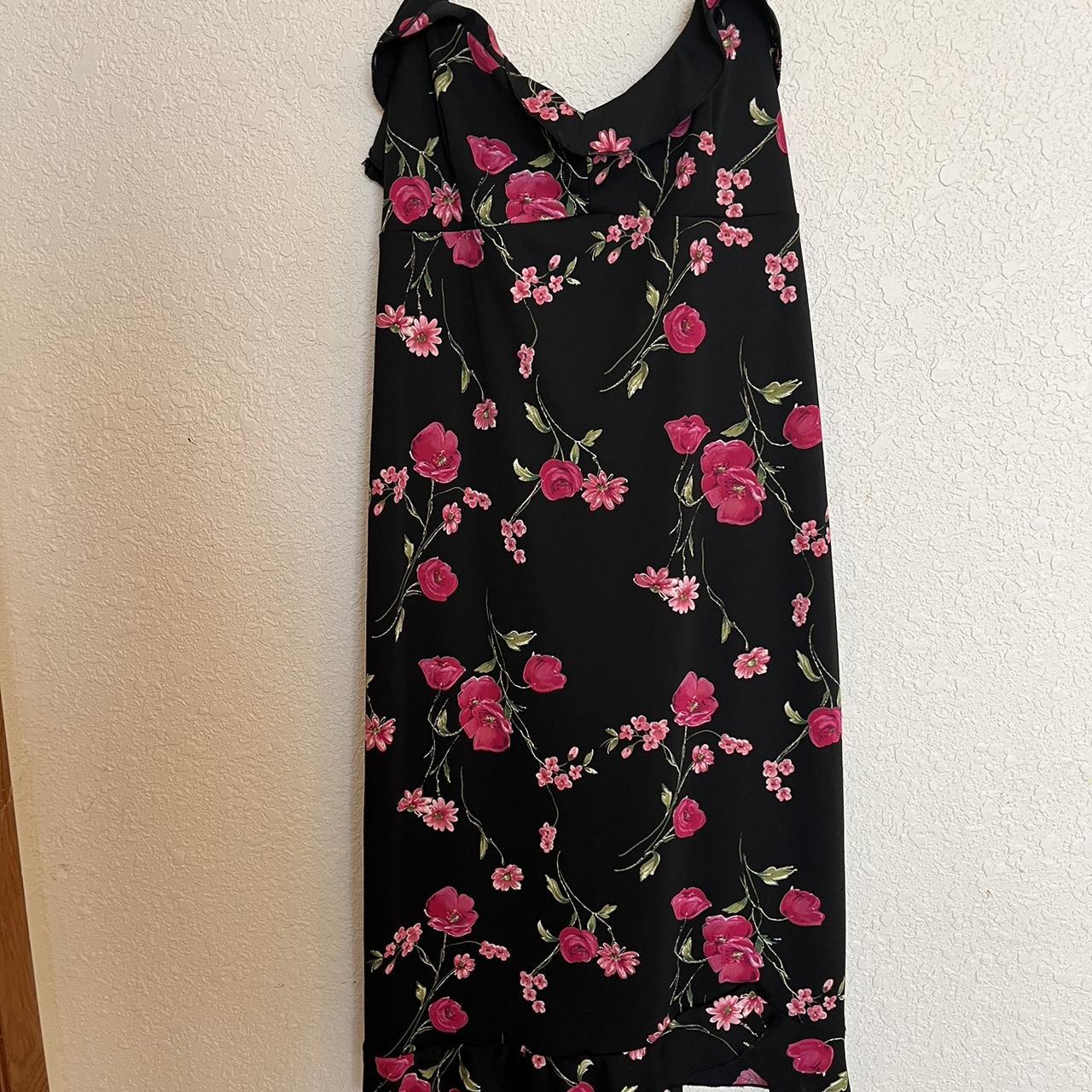 Floral Midi Dress brand City Triangles size... Depop