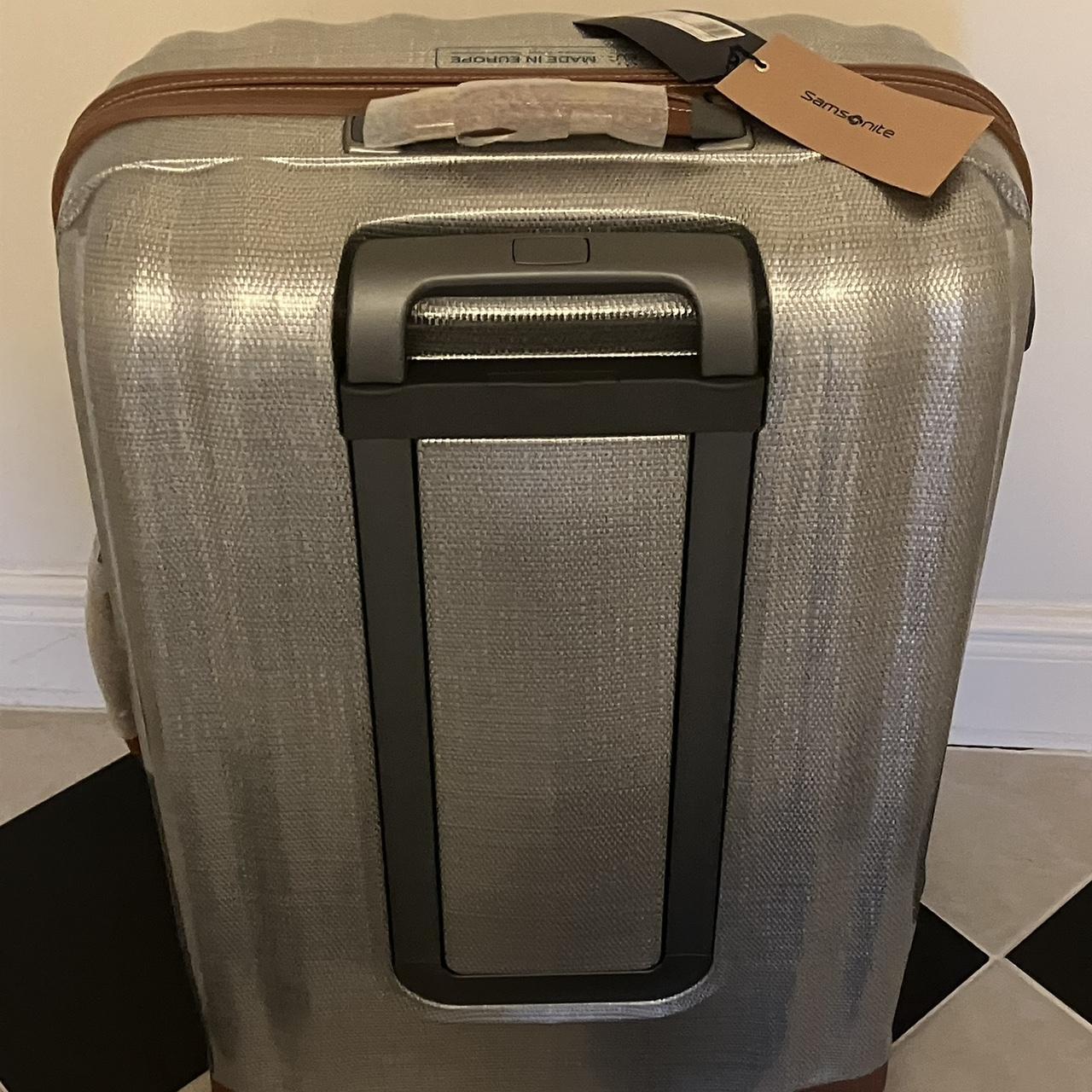 Two Samsonite Lite Cube DLX 4 Wheels 76cm Suitcases. Depop