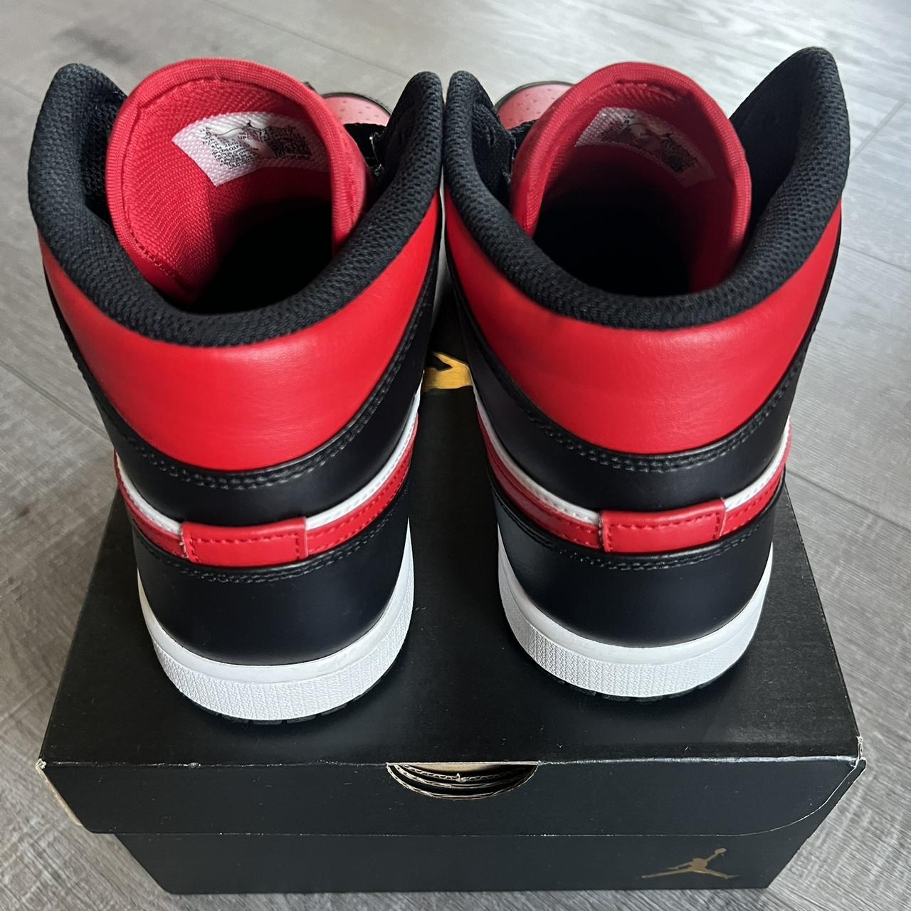 Air Jordan 1 Mid Bred Toe (2022) - Size 8 The Air | Depop