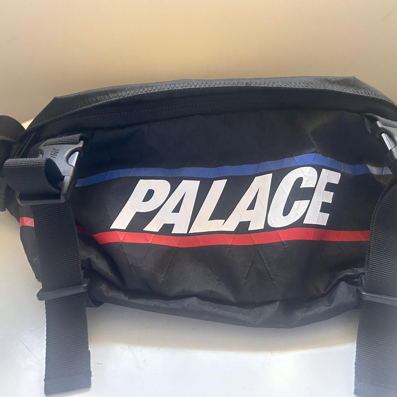 Palace fanny pack shop