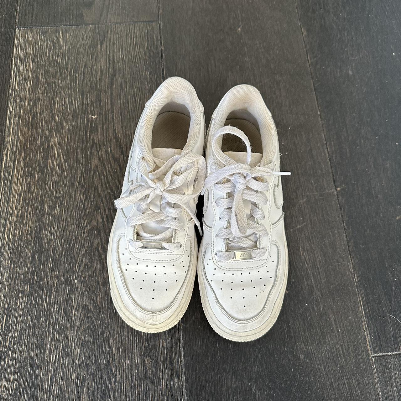 Nike Women's White Trainers | Depop