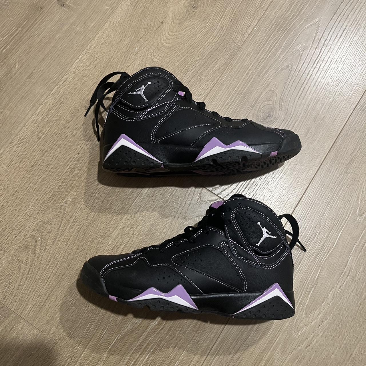 5.5 youth jordans in women's