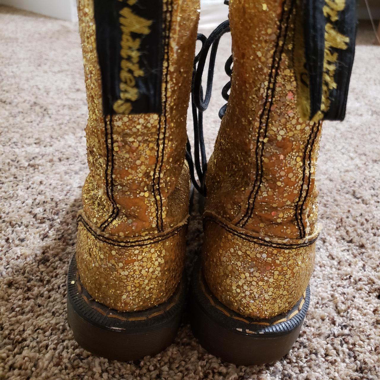 Gold glitter dr martens best sale