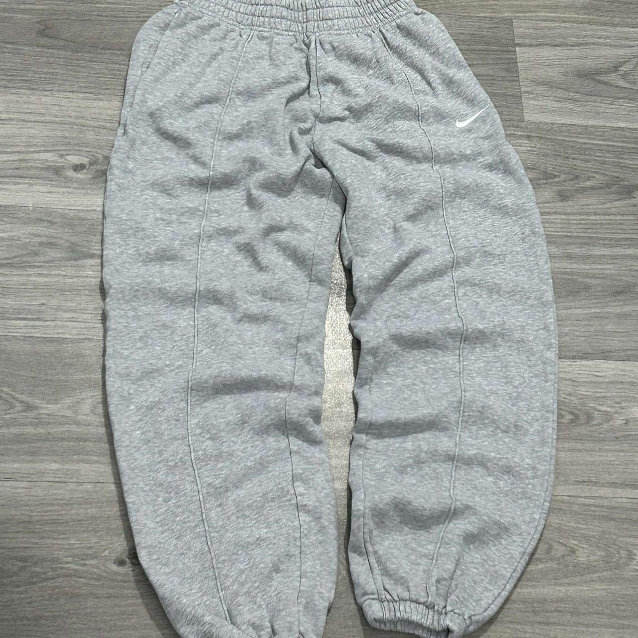 item listed by akhunzz